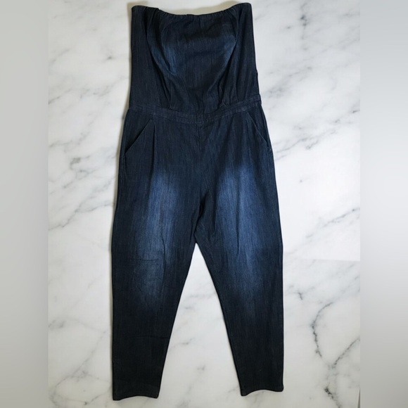 Stylish Strapless Denim Jumpsuit - Picture 1 of 6